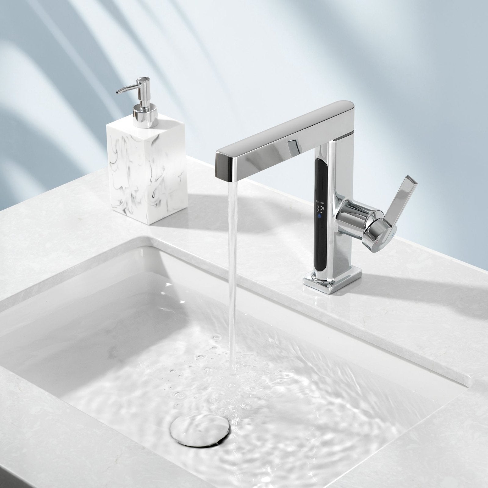 Single-Hole Pull-Out Faucet with Temperature Display